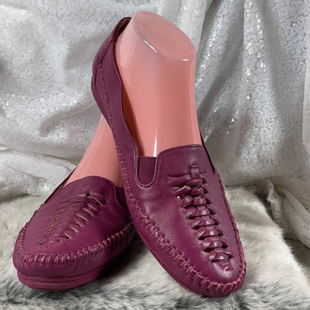 Comfortview purple leather loafers size 81/2W